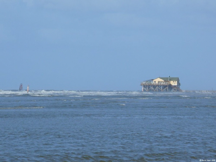 St.Peter-Ording Flut / high tide best time for the surfer